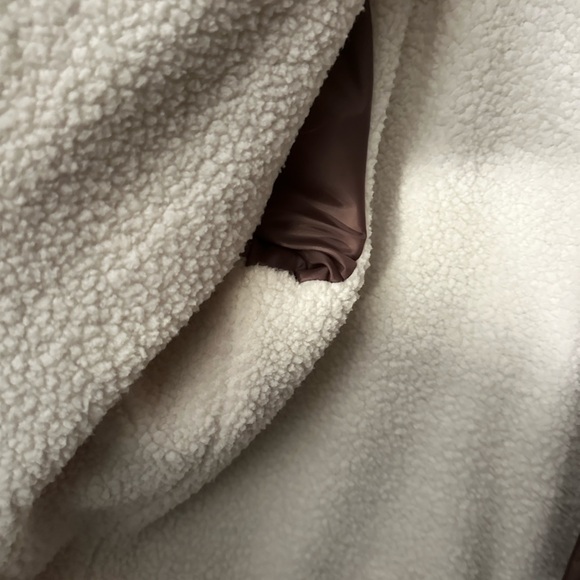 Old Navy Taupey/Mauve Quilted Puffer Jacket - Picture 4 of 4